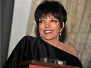 Bóng đá anh, ngoại hạng anh, lịch thi đấu euro 2012, Liza Minnelli nhận Bắc đẩu bội tinh